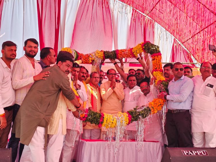 दिग्विजय जी, कन्या पूजन को नौटंकी कहना सनातन का अपमान है :- श्री शिवराज सिंह चौहान 