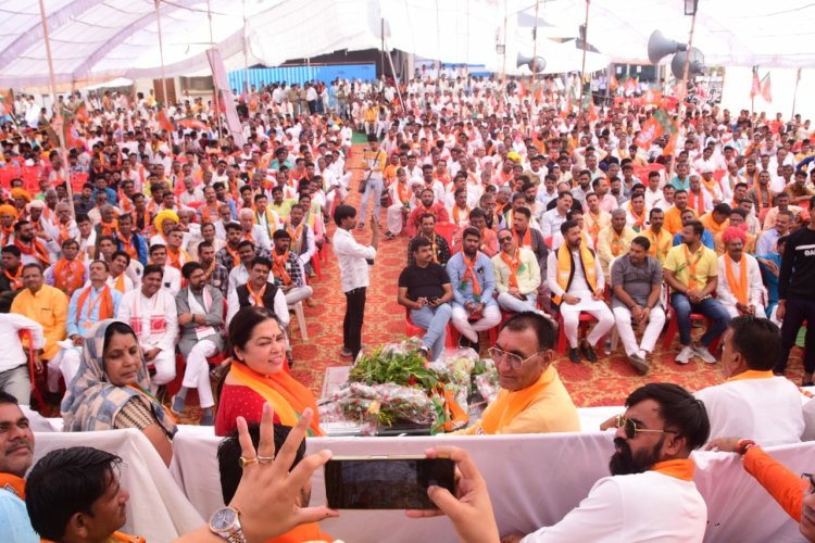 भाजपा सरकार ने बदला लोगों का जीवन स्तर :- केंद्रीय मंत्री मीनाक्षी लेखी