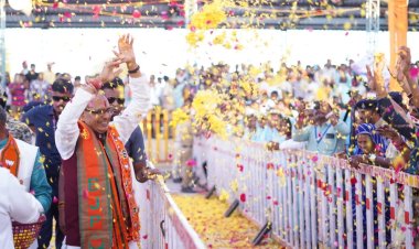 दीपावली के दिन भी रोड शो के दौरान, शिवराजमय हुआ मालथौन