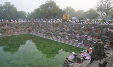 प्रधानमंत्री ने 108 स्थानों पर सबसे अधिक लोगों द्वारा एक साथ सूर्य नमस्कार करने का विश्व रिकॉर्ड बनाने के लिए गुजरात को बधाई दी