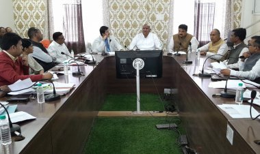 बगैर अनुमति कॉलोनी काटने पर सख्त कार्रवाई करें - मंत्री श्री वर्मा