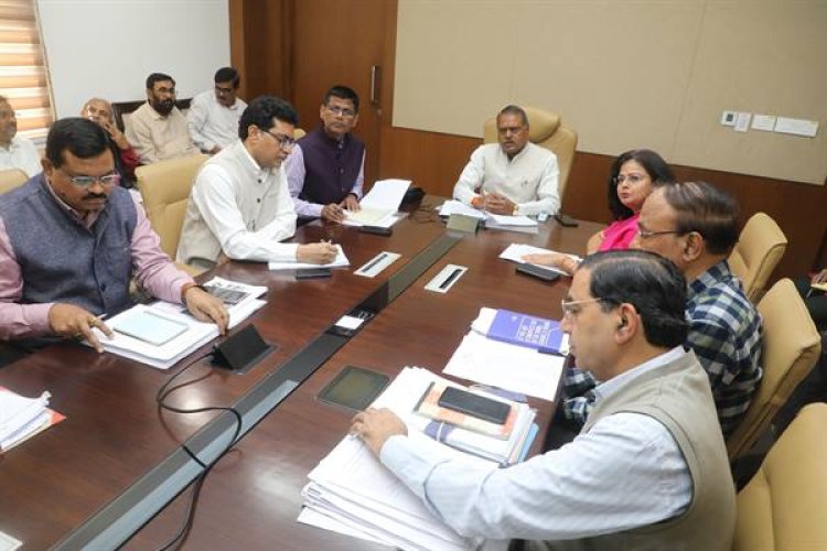 उद्यानिकी द्वारा रोजगार मूलक योजनाओं का क्रियान्वयन समय-सीमा में करें- मंत्री श्री कुशवाह