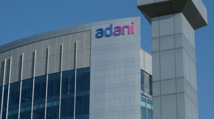 Adani Group Stocks: अडानी समूह के लिए राहत की खबर, मूडीज ने चार कंपनियों के आउटलुक को किया अपग्रेड