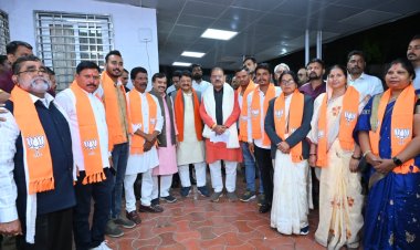 छिंदवाड़ा नगर निगम के कांग्रेस के 7 पार्षद सहित युवा नेता भाजपा में हुए शामिल