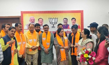 प्रदेश अध्यक्ष के समक्ष समाजवादी पार्टी और कांग्रेस के नेता भाजपा में हुए शामिल