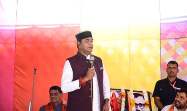 कांग्रेस सरकार ने तुष्टीकरण और अलगावादी ताकतों के दबाव में लागू की थी धारा-370 - श्री विश्वास सारंग