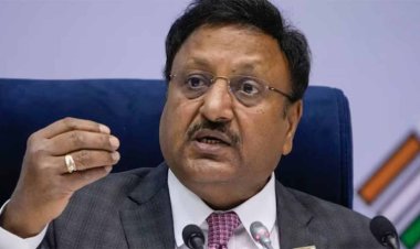 Lok Sabha Elections 2024: 'विकसित भारत' वाले व्हाट्सएप मैसेज भेजने पर चुनाव आयोग ने लगाई रोक, कहा- तुरंत बंद कर दें