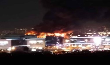 बंदूकधारियों ने मॉस्को के पास कॉन्सर्ट हॉल में हमला कर 40 लोगों की हत्या की