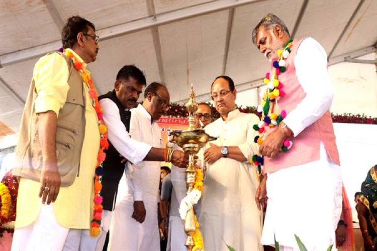 खण्डवा जिले के 84.94 करोड़ रुपये के 279 कार्यों का हुआ शिलान्यास एवं लोकार्पण