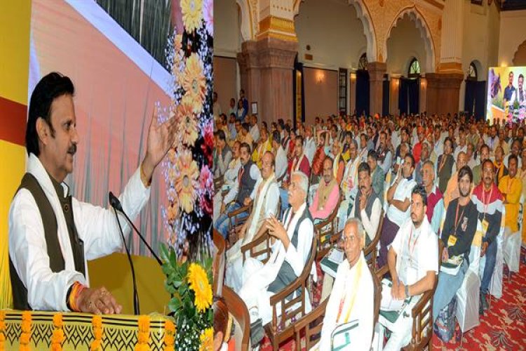 गौ-वंश के बेहतर प्रबंधन से सशक्त अर्थव्यवस्था का निर्माण संभव - उप मुख्यमंत्री श्री शुक्ल