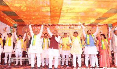 मोदी जी के नेतृत्व में एनडीए का धूमधाम से जीतना तय है  - श्री शिवराज सिंह चौहान