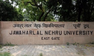 JNU: 'मिलने आओ नहीं तो फेल कर दूंगा', जेएनयू के प्रोफेसर ने भेजा छात्रा को मैसेज, आरोपों पर स्टूडेंट यूनियन ने काटा बवाल