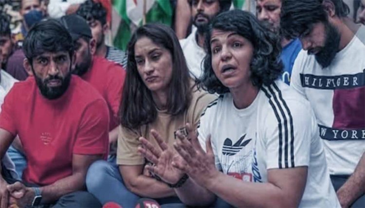 Lok Sabha Elections 2024: कैसरगंज से करण भूषण को मिला टिकट तो पहलवानों ने बृजभूषण से रेवन्ना तक को घेरा, जानें क्या बोले बजरंग, संगीता और साक्षी