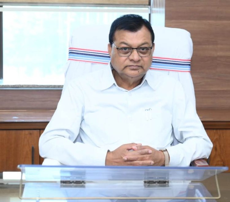 रायपुर : अब मजदूर के बच्चे भी बनेंगे अफसर, प्रदेश के 10 जिलों में निःशुल्क कोचिंग जुलाई से होगी शुरू