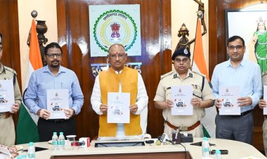 रायपुर : मुख्यमंत्री श्री विष्णु देव साय ने आज से देशभर में लागू हो रहे नवीन कानूनों पर आधारित पुस्तक का किया विमोचन