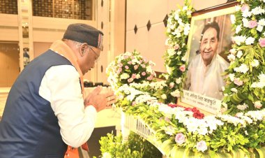 रायपुर : मुख्यमंत्री श्री विष्णु देव साय और केंद्रीय ऊर्जा मंत्री श्री मनोहरलाल खट्टर ने स्वर्गीय श्री महेंद्र सिंह कलचुरी की शोक सभा में शामिल होकर श्रद्धांजलि दी