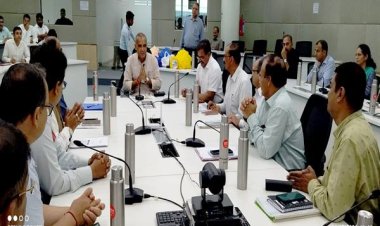 क्षेत्र विशेष के अनुसार उचित गुणवत्ता के पौधों का रोपण आवश्यक : वन मंत्री श्री रामनिवास रावत