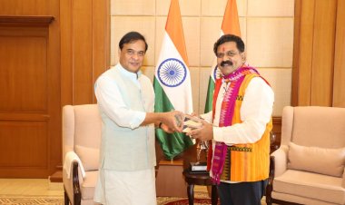 रायपुर : उपमुख्यमंत्री श्री विजय शर्मा ने असम के मुख्यमंत्री श्री हिमन्त बिस्वा सरमा से की मुलाकात