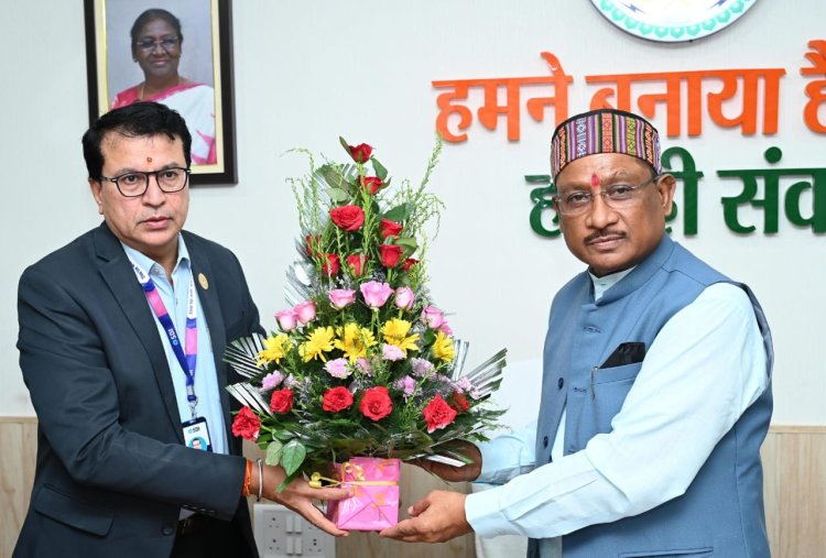 रायपुर : मुख्यमंत्री से एसबीआई के मुख्य महाप्रबंधक श्री चंद्रशेखर शर्मा ने की सौजन्य मुलाकात