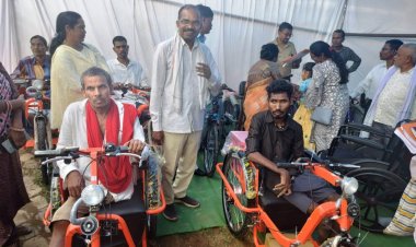 कोंडागांव : विधायक सुश्री उसेंडी ने दिव्यांग शिविर में 142 दिव्यांगजनों को किया उपकरणों का वितरण