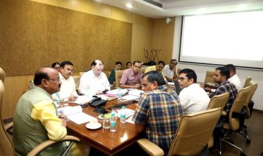 देश के सभी प्रमुख शहरों में मृगनयनी एम्पोरियम की शाखाएं स्थापित की जाएं : राज्य मंत्री श्री जायसवाल