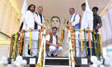 रायपुर : मुख्यमंत्री श्री विष्णु देव साय ने ममतामयी मिनीमाता की पुण्यतिथि पर उनकी प्रतिमा पर माल्यार्पण कर श्रद्धांजलि अर्पित की