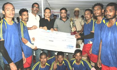 बलरामपुर : स्वच्छता के प्रति लोगों को जागरूक करने आयोजित हुआ रोमांचक कबड्डी प्रतियोगिता