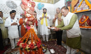 रायपुर : मुख्यमंत्री श्री साय ने किलकिला में भगवान शिव की पूजा-अर्चना कर प्रदेशवासियों की सुख-समृद्धि और खुशहाली की कामना की