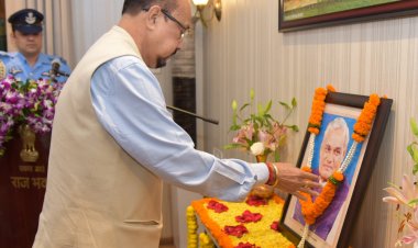 रायपुर : पूर्व प्रधानमंत्री श्री बाजपेयी अजात शत्रु थे - राज्यपाल श्री डेका