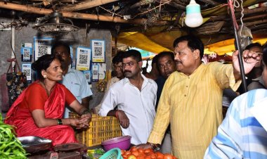 ऊर्जा मंत्री श्री तोमर ने ग्वालियर में सब्जी मंडी का किया निरीक्षण
