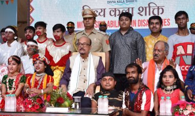 रायपुर : दिव्यांगजन समाज पर बोझ नहीं हैं : राज्यपाल श्री डेका