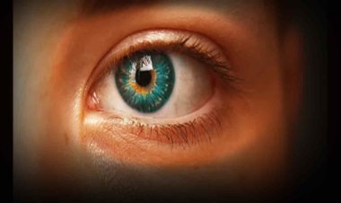 स्टैनफोर्ड मेडिसिन की नई तकनीक से फिर लौटी रोशनी: आंख के पीछे लगाया गया माइक्रोचिप बुजुर्गों में दृष्टि लौटाने में सफल