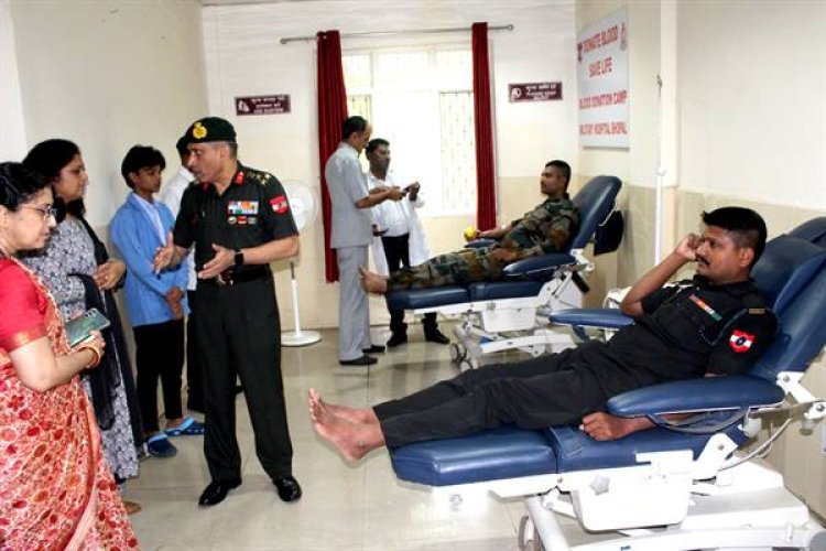 सैन्य अस्पताल में रक्तदान शिविर