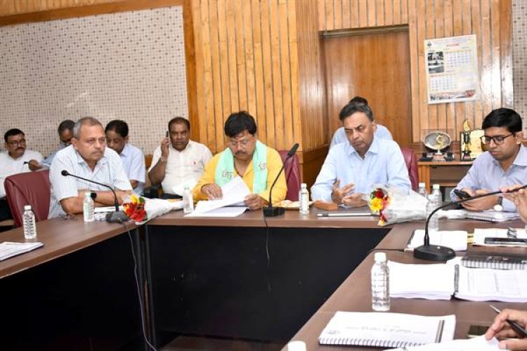 आरडीएसएस योजना का लाभ आम उपभोक्ताओं को जल्द मिले – ऊर्जा मंत्री श्री तोमर