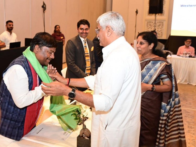 रायपुर : केंद्रीय पर्यटन मंत्री की अध्यक्षता में पश्चिमी व मध्यवर्ती तथा संघ राज्य क्षेत्रों के पर्यटन मंत्रियों का सम्मेलन पणजी गोवा में सम्पन्न