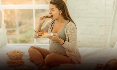 Pregnancy Craving: प्रेगनेंसी में क्यों होता है खट्टा या मिट्टी खाने का मन, जानें कितनी हेल्दी है ये आदत