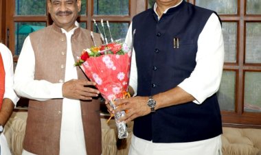 भाग्योदय तीर्थ पहुंचकर लोकसभा अध्यक्ष श्री बिरला ने लिया मुनिश्री का आशीर्वाद