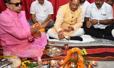 रायपुर : मुख्यमंत्री ने बगिया में किया तीन विद्युत केन्द्र का लोकार्पण