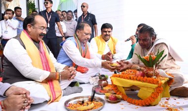 रायपुर : मुख्यमंत्री श्री साय ने दुर्ग नगर में किया 23 करोड़ रूपए की लागत के विभिन्न विकास कार्यों का भूमिपूजन