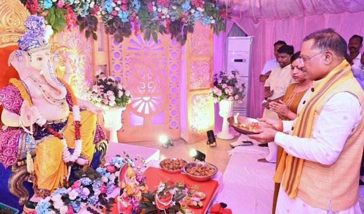 रायपुर : मुख्यमंत्री निवास में विराजे भगवान गणेश
