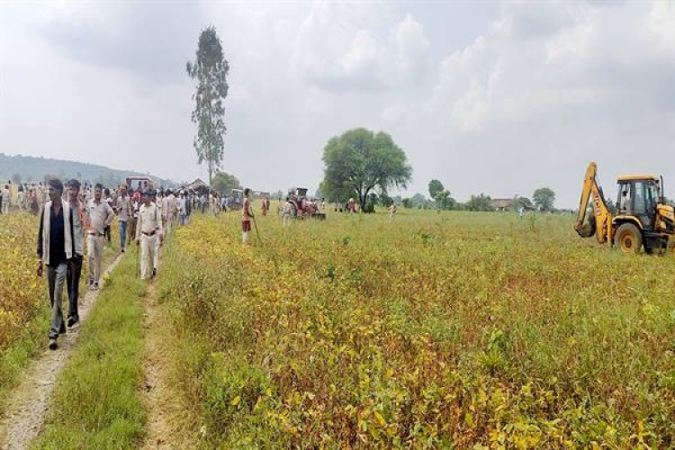 शमशाबाद में 35 हेक्टेयर वन भूमि को अतिक्रमण से मुक्त कराया