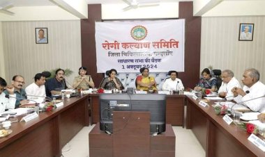 जिला अस्पताल की व्यवस्थाओं के संबंध में जांच दल जांच करें और 7 दिन में रिपोर्ट प्रस्तुत करें : उप मुख्यमंत्री श्री देवड़ा