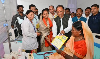 रायपुर : सियानजनों की सेवा से मिलता है पुण्य और आशीर्वाद: मुख्यमंत्री श्री विष्णु देव साय