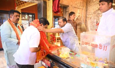 रायपुर : उपमुख्यमंत्री श्री विजय शर्मा ने काली माता मंदिर में पूजा-अर्चना कर प्रदेशवासियों की खुशहाली की कामना की