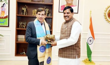 मुख्यमंत्री डॉ. यादव से मिले फ्रांस के महावाणिज्य दूत श्री जीन मार्कसेरे