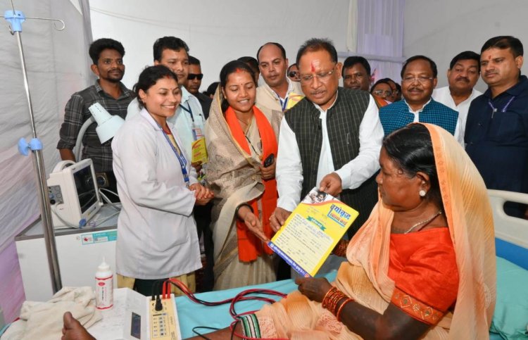 रायपुर : सियानजनों की सेवा से मिलता है पुण्य और आशीर्वाद: मुख्यमंत्री श्री विष्णु देव साय