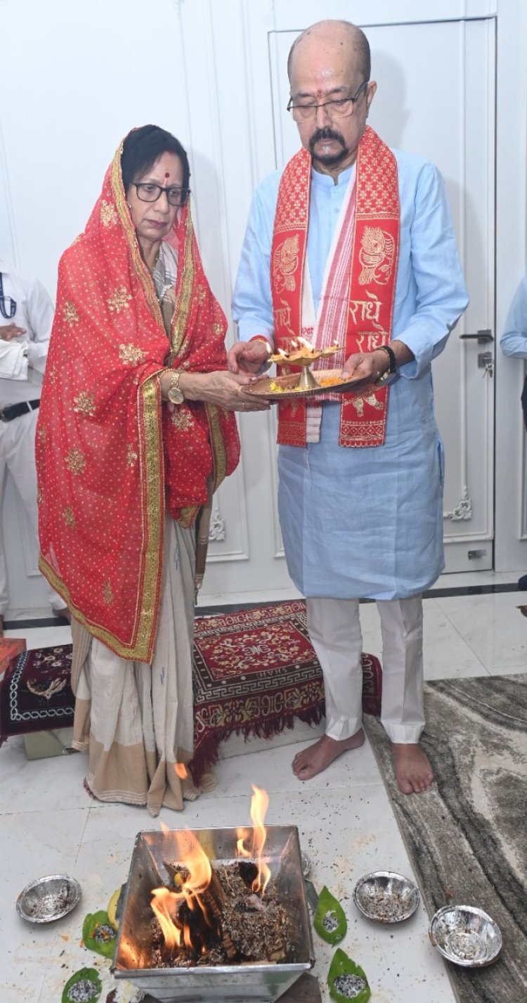 रायपुर : राज्यपाल श्री डेका ने राजभवन स्थित निवास में की पूजा अर्चना