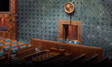 Parliament Winter Session: अडानी और संभल पर विपक्ष हमलावर, शीतकालीन सत्र का पहला दिन चढ़ा हंगामे की भेंट, आगे और बढ़ेगा पारा!