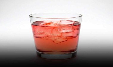 Turmeric Water: सुबह खाली पेट हल्दी वाला पानी पीना सेहत के लिए होता है फायदेमंद?