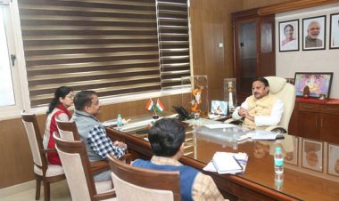 स्वास्थ्य सेवाओं को प्रभावी और जन-सुलभ बनाने समय-सीमा में पूर्ण करें कार्य: उप मुख्यमंत्री श्री शुक्ल